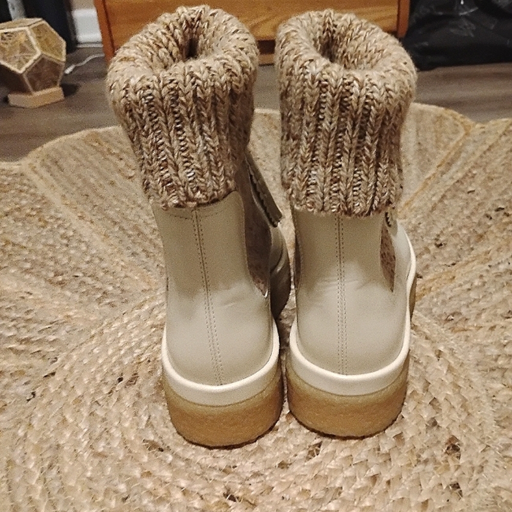 NWT! Chloe Jamie Cream and Tan Women's Ankle Boots European (W) 5 USA (W) 5 - Picture 13 of 16